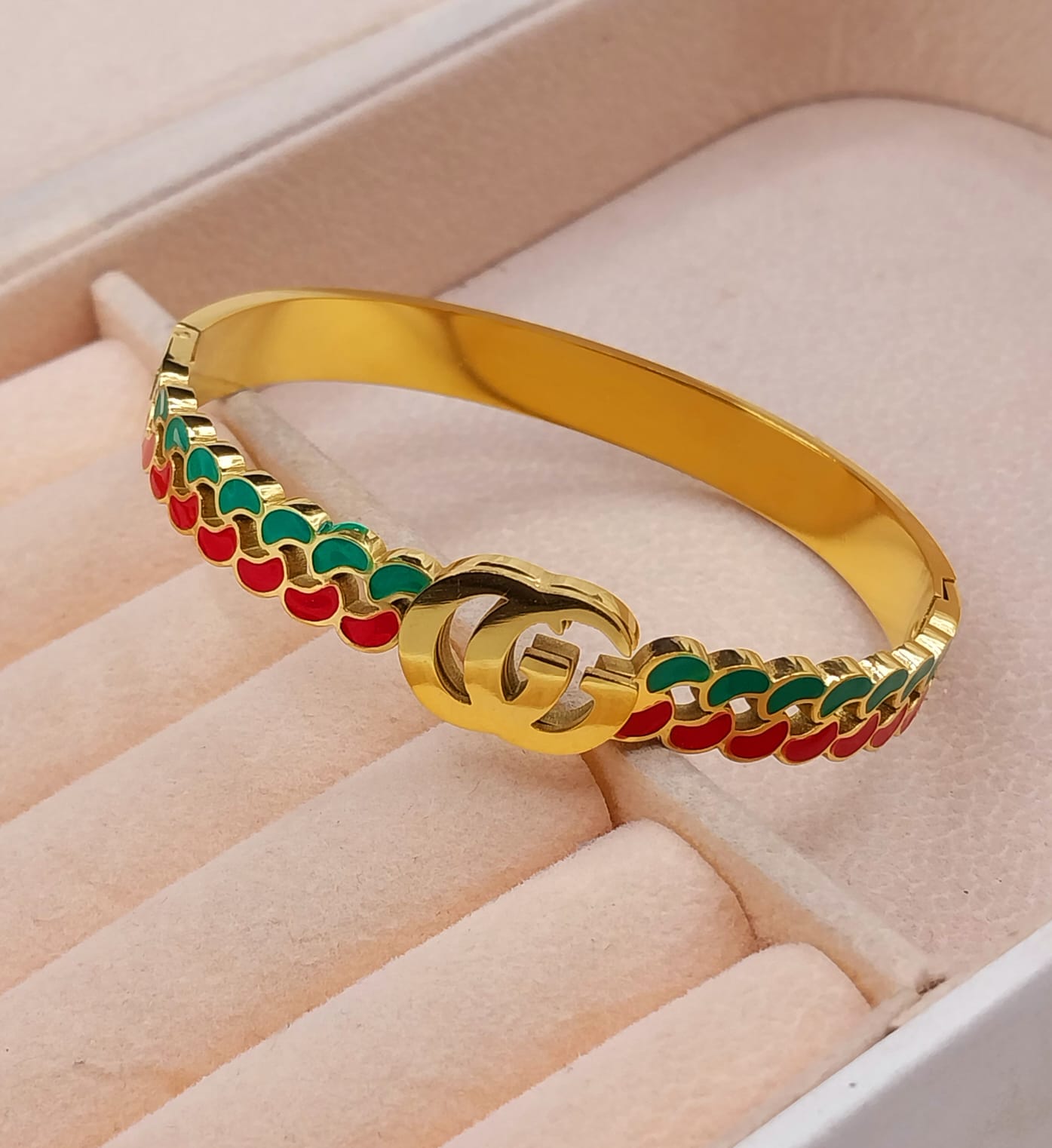 Bracelet for ladies